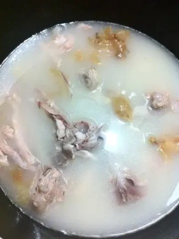 鲜贝 火腿 香菇 鱼胶(“瑶柱”是什么？好吃吗？)