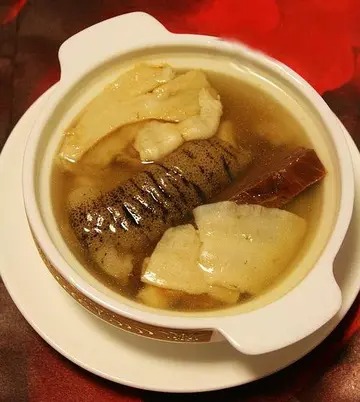 鱼胶海参石斛煲汤小孩能喝吗(请问小孩子可不可以喝花胶汤，合适吗？