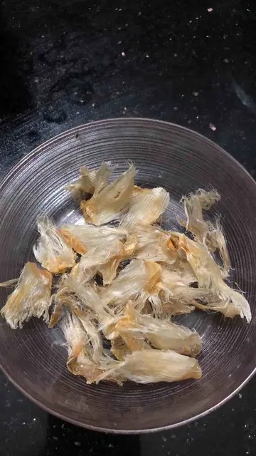 花胶海参炖鸡的功效姜 花胶海参煲鸡汤