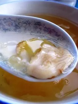 花胶莲子排骨汤功效与作用(小鱼胶如何煲汤？)