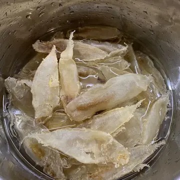鱼胶虫草花玉米汤的功效与作用(虫草花怎么做汤比较好喝？)