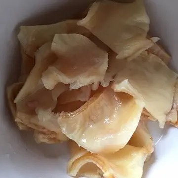 排骨炖红豆鱼胶的做法大全(鱼㬵怎么炖？炖多长时间好？)