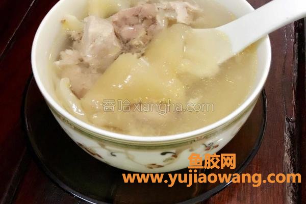 鱼胶和鸡肉要怎么炖汤（鱼胶炖什么吃效果最好）