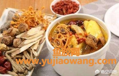 黑豆虫草花煲鱼胶汤(虫草花配什么材料煲汤？)