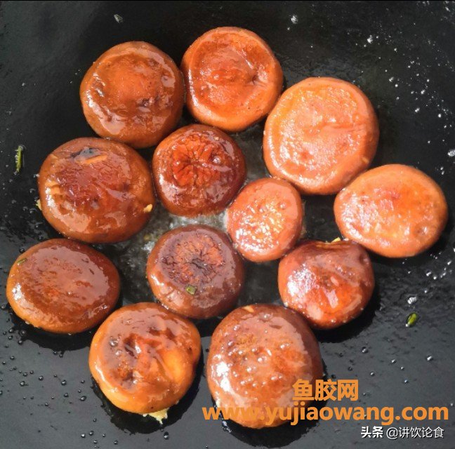 (顺德鲮鱼胶的做法)鲮鱼胶酿冬菇，一道广东人喜欢吃的家常菜，到底怎