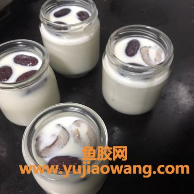 (红枣鱼胶的怎么做好吃)我家做花胶炖奶就用这个方法，解馋又营养