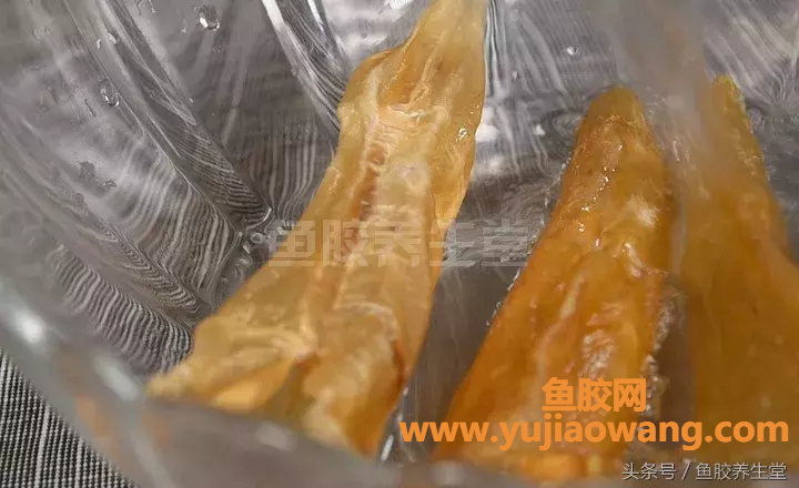 (几个月的宝宝可以吃鱼胶吗)准妈妈吃花胶秘笈_从这道花胶靓汤开始~