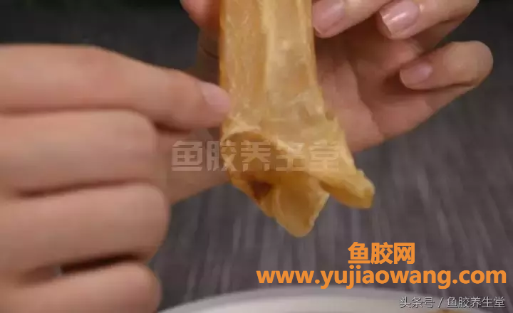 (几个月的宝宝可以吃鱼胶吗)准妈妈吃花胶秘笈_从这道花胶靓汤开始~