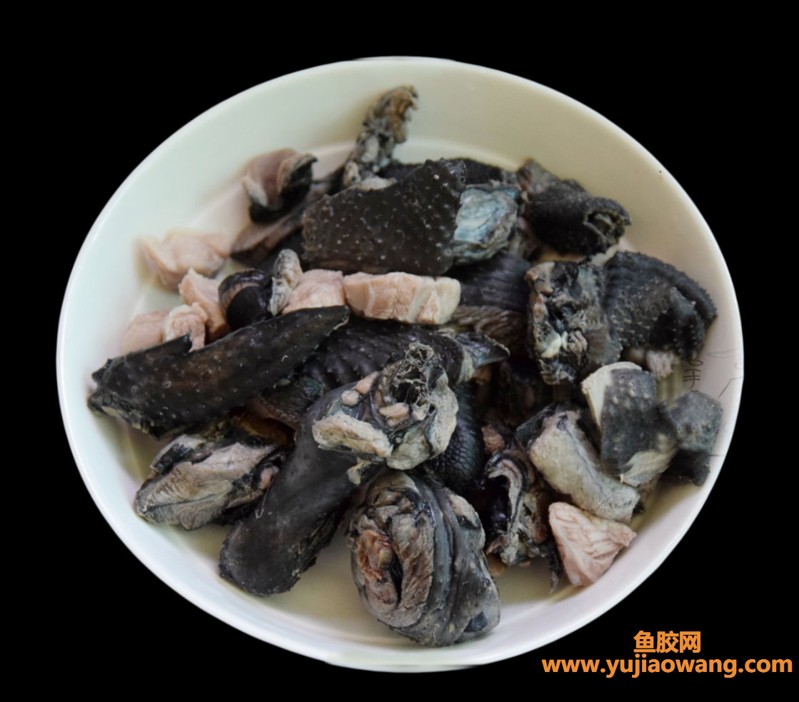 (石鱼胶乌鸡枸杞汤的功效与作用)广东人教你如何泡发花胶，花胶这样吃