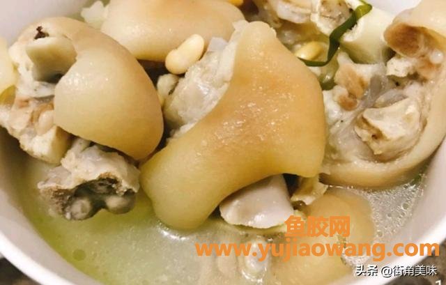 花胶黄豆排骨汤的做法 花胶排骨煲汤下什么材料