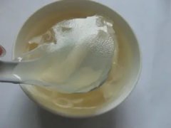 牛奶炖花胶为什么变成豆花状 